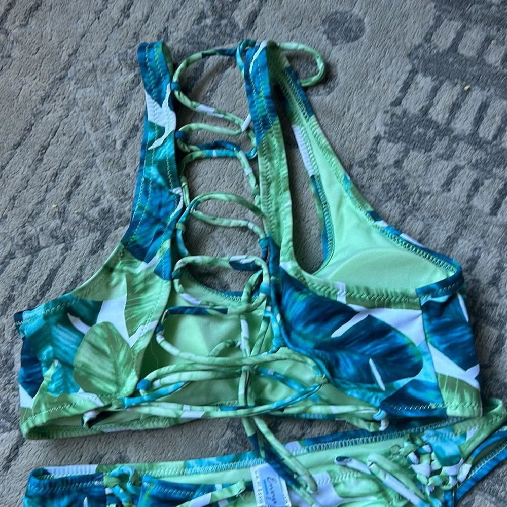 Women’s bathing suit - Picture 2 of 3